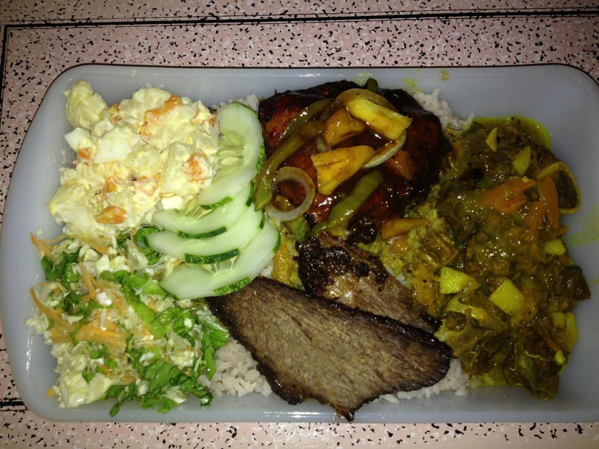 15 Min From The Airport In Kingston Jamaica Exterior foto
